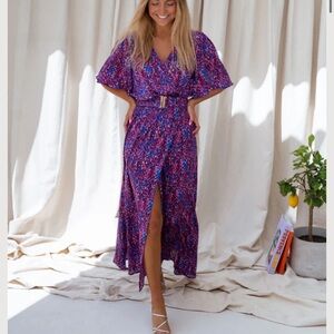 Flutter-Sleeve Purple Floral Maxi Dress with Belted Waist